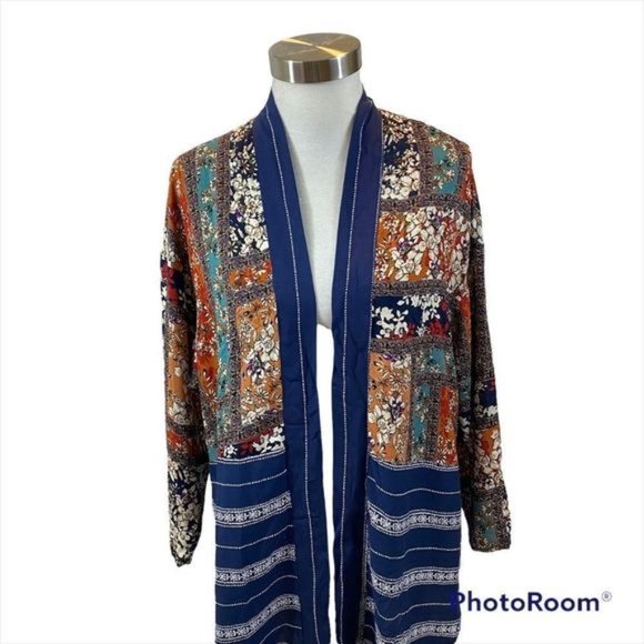 New with Tags En Crème Long Sleeved Mixed Print Short Kimono Size XS/S - Picture 3 of 12